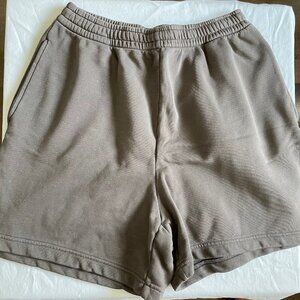 SKIMS - LIGHT FRENCH TERRY LOUNGE SHORT | GREY CHALK  / Size M